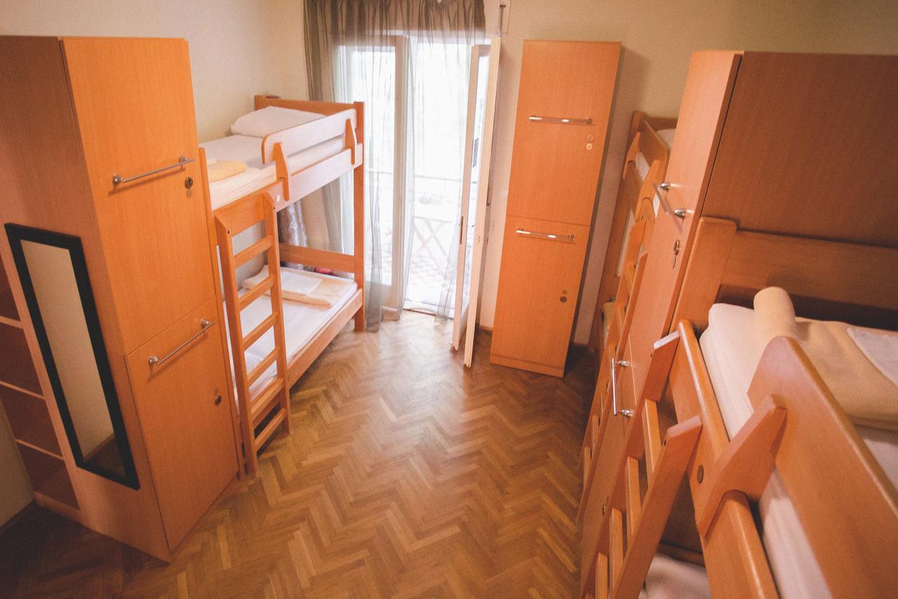 Tchaikovsky Hostel Сплит Экстерьер фото