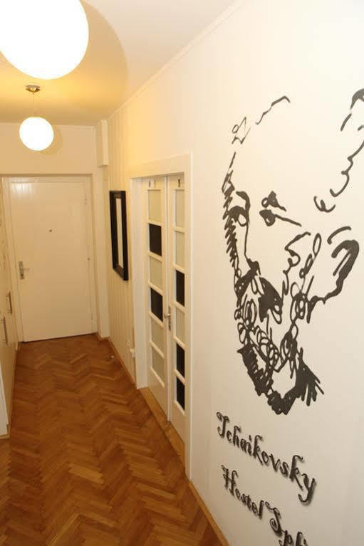 Tchaikovsky Hostel Сплит Экстерьер фото